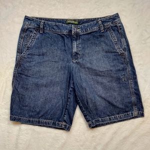 Eddie Bauer Blue Jean Floral Embroidered Detail Mid Rise Shorts Size 12